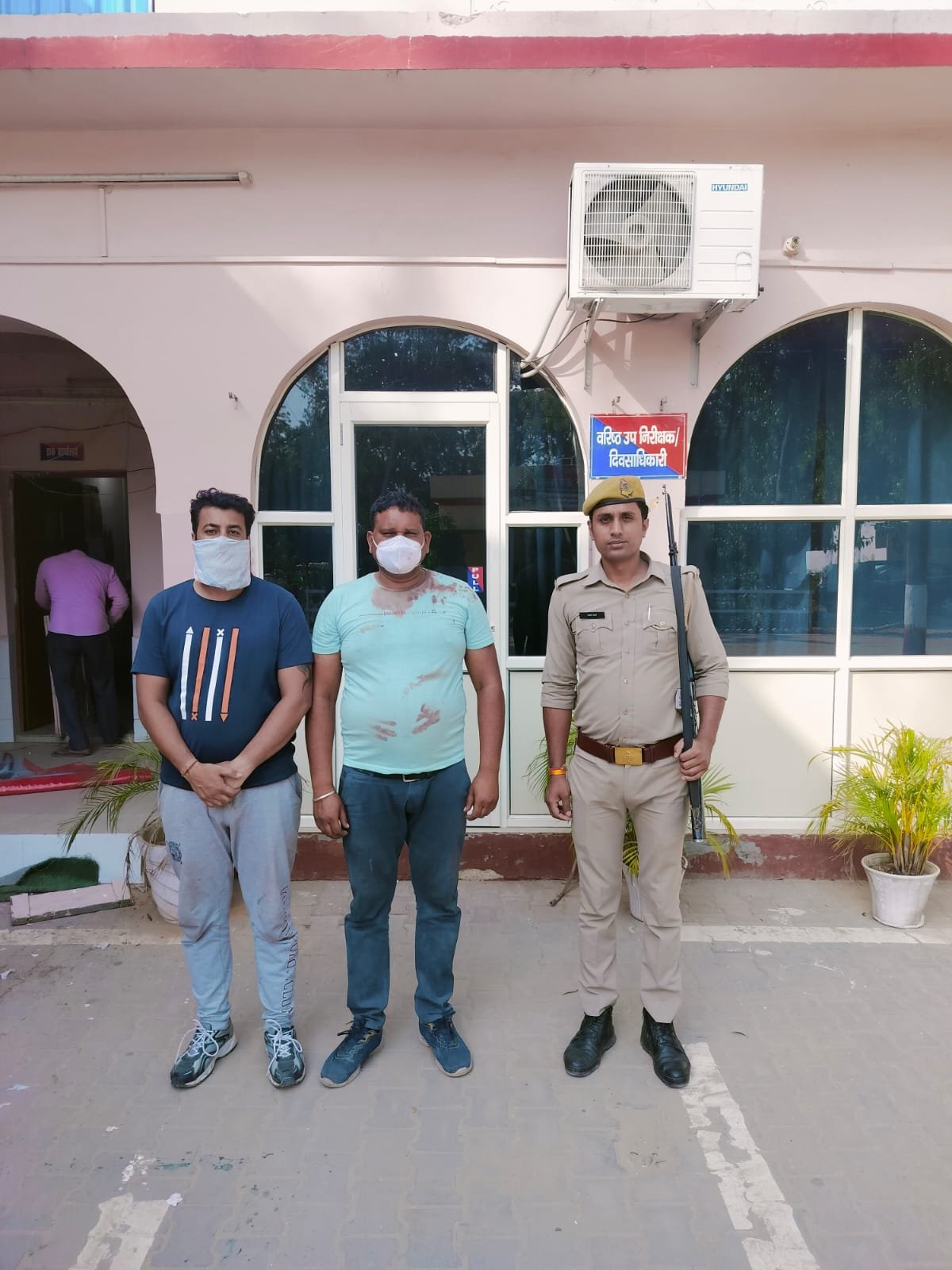 थाना बिसरख पुलिस द्वारा, ऑटो वाले के साथ झगडा करने वाले 02 अभियुक्त गिरफ्तार। GBN Express news