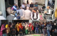 ग्रेटर नोएडा,किसानों का ग्रेटर नोएडा प्राधिकरण हल्ला बोल- सादोपुर एवं बादलपुर में जनसभा कर किया डोर टू डोर प्रचार-GBN Express news