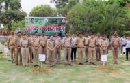 पुलिस कमिश्नर गौतमबुद्धनगर श्रीमती लक्ष्मी सिंह द्वारा 