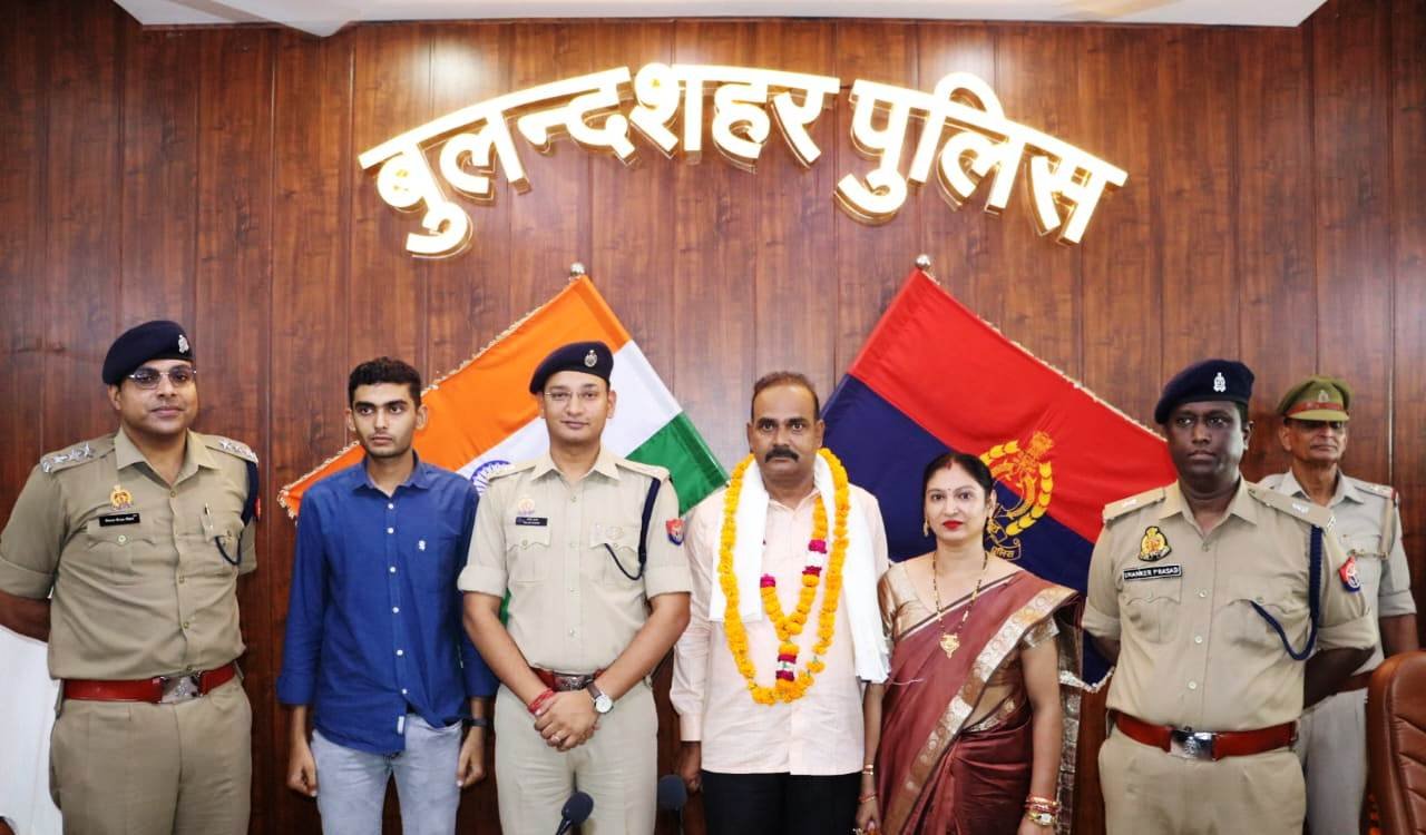 बुलन्दशहर,,सेवानिवृत्त पुलिसकर्मियों के सम्मान में किया गया पुलिस लाइन में विदाई समारोह का आयोजन I GBN Express news