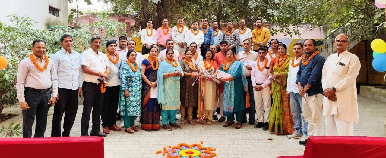 दनकौर,,उत्तर प्रदेशीय प्राथमिक शिक्षक संघ गौतमबुधनगर के विकास खण्ड दनकौर में हुए त्रिवार्षिक चुनाव में सतीश पीलवान ब्लॉक दनकोर के अध्यक्ष एवं रामकुमार शर्मा ब्लॉक अध्यक्ष निर्वाचित