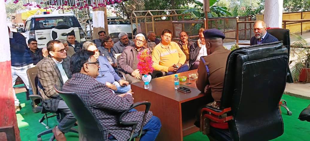 बुलन्दशहर,अपर पुलिस अधीक्षक नगर द्वारा विभिन्न व्यापारी संगठनों के पदाधिकारियों के साथ व्यापारी सुरक्षा प्रकोष्ठ की मासिक बैठक आयेजित की गयी। GBN Express news