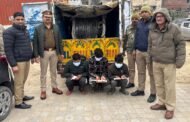 थाना दादरी पुलिस द्वारा चोरी करने वाले 03 अभियुक्त गिरफ्तार, कब्जे से अवैध शस्त्र व चोरी किया गया 500 मीटर केबिल/तार व घटना में प्रयुक्त गाडी बरामद। GBN Express news