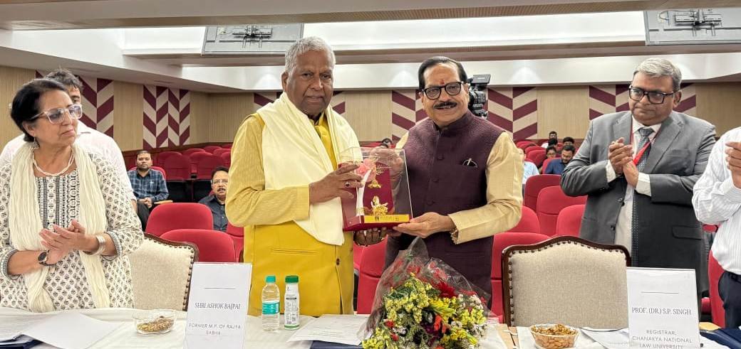 शारदा विश्वविद्यालय में राष्ट्रीय युवा संसद प्रतियोगिता का आयोजन