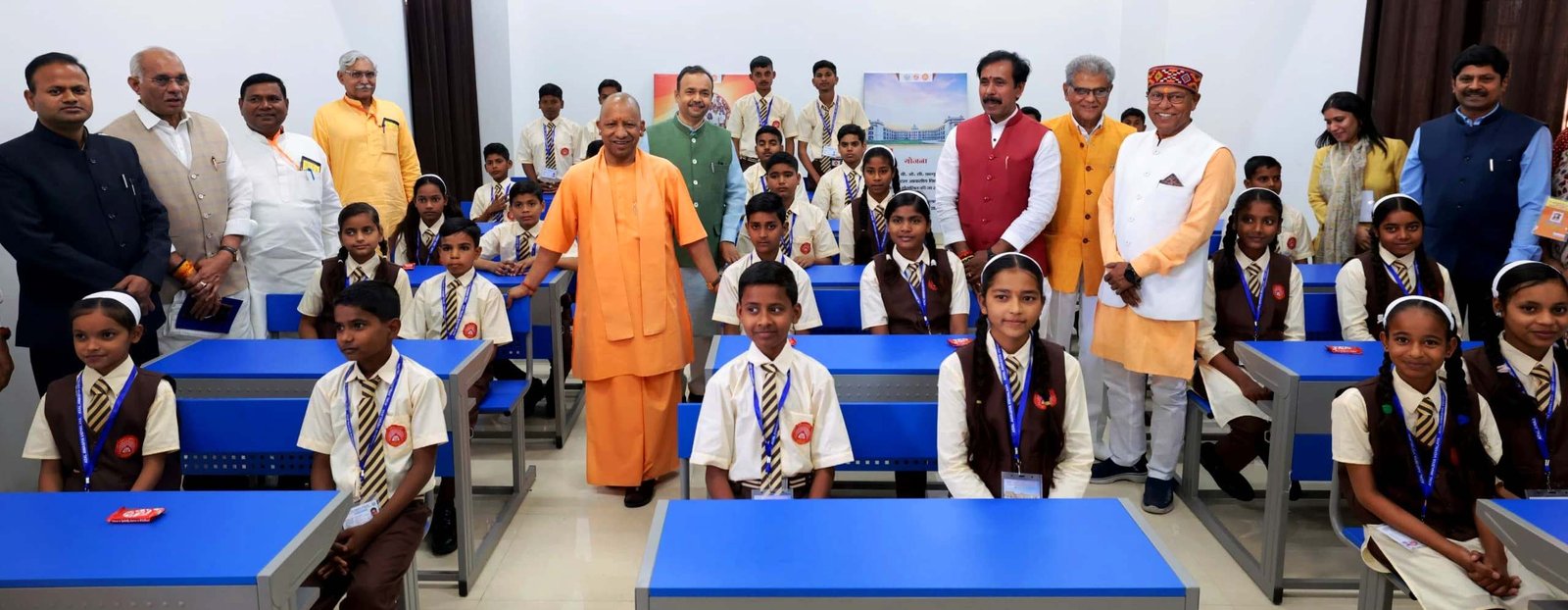 बरेली-मुख्यमंत्री योगी आदित्यनाथ ने बरेली में 73.25 करोड़ रुपये की लागत से निर्मित अटल आवासीय विद्यालय का किया उद्घाटन I