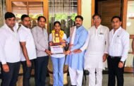 ग्रेटर नोएडा - स्कूल टॉपर को करप्शन फ्री इंडिया संगठन ने किया सम्मानित I GBN Express news