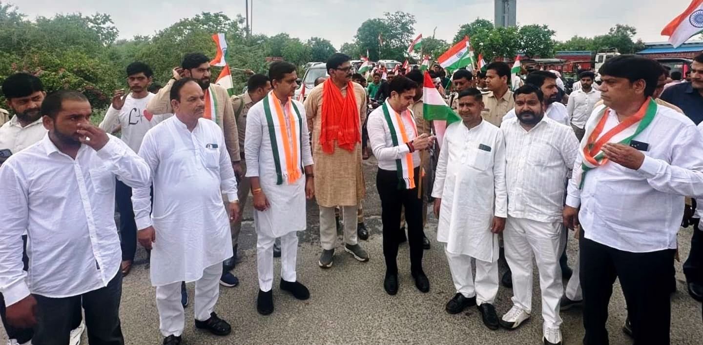 ग्रेटर नोएडा -रबूपुरा नगर पंचायत द्वारा आयोजित विशाल भव्य तिरंगा यात्रा I
