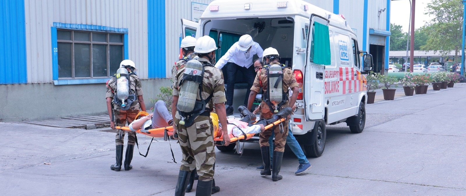 ग्रेटर नोएडा -भारत-पाक तनाव के बीच एनटीपीसी दादरी में युद्ध मॉक ड्रिल I GBN Express news