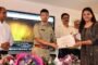 ग्रेटर नोएडा-शारदा विश्वविद्यालय ने नशीली दवाओं के दुरुपयोग के खिलाफ जागरूकता बढ़ाने के लिए नशा मुक्ति रैली निकाली