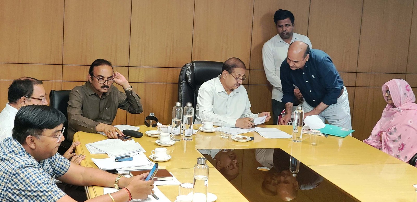 ग्रेटर नोएडा-एसआईटी ने लीजबैक प्रकरणों की ग्रेनो प्राधिकरण में की सुनवाई,एसआईटी के अध्यक्ष डॉ अरुणवीर सिंह ने 83 किसानों को सुना I