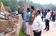 ग्रेटर नोएडा। देवला में अवैध निर्माण पर चला ग्रेनो प्राधिकरण का बुल्डोजर 6 हजार वर्ग मीटर जमीन को कालोनाजरों के अवैध कब्जे से मुक्त कराया