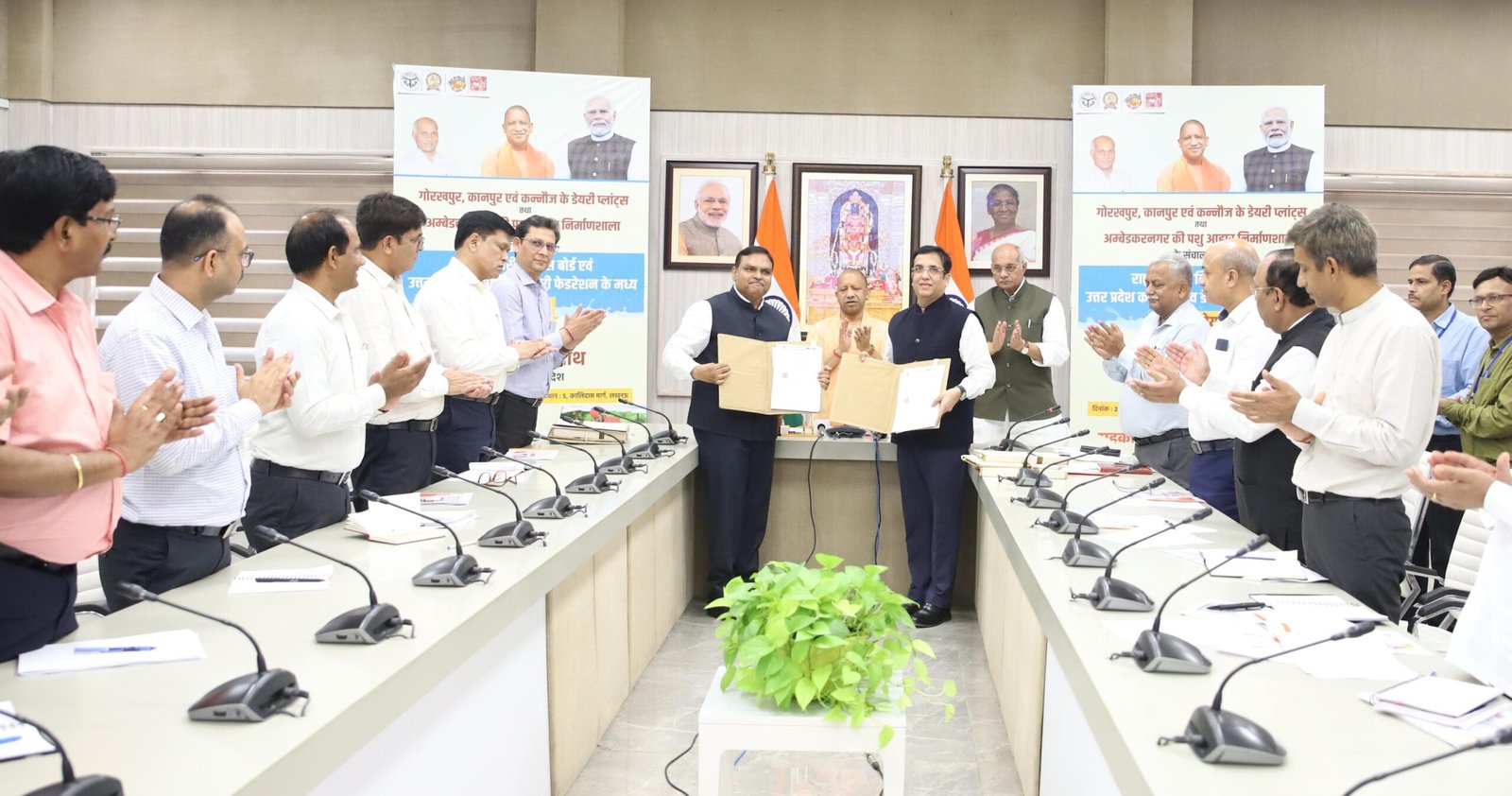लखनऊ-किसानों की आय बढ़ाने और पशुपालन को सशक्त बनाने की दिशा में बड़ा कदम, यूपी सरकार और एनडीडीबी के बीच एमओयू हस्ताक्षरित