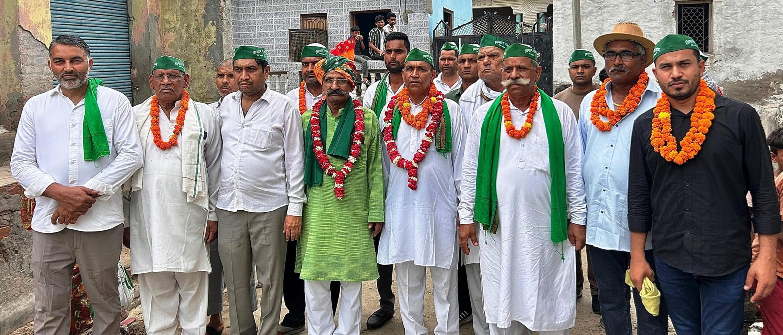 दनकौर- अट्टा फतेहपुर गांव में हुई किसान एकता महासंघ की बैठक
