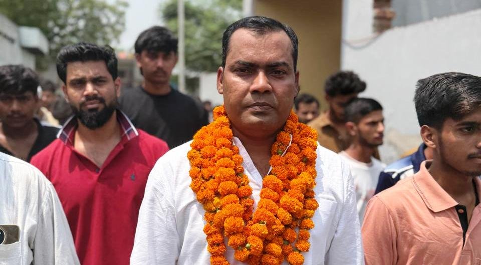ग्रेटर नोएडा। दादरी बिसाहडा- जिला पंचायत प्रत्याशी नरेंद्र प्रधान का तूफानी दौरा ।