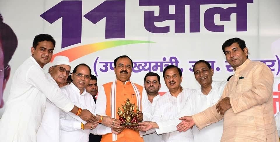 ग्रेटर नोएडा - दादरी विधानसभा के ग्राम आकिलपुर की जनसभा में पहुंचे डिप्टी सीएम,बुजुर्गों को आयुष्मान कार्ड भी किया वितरित I