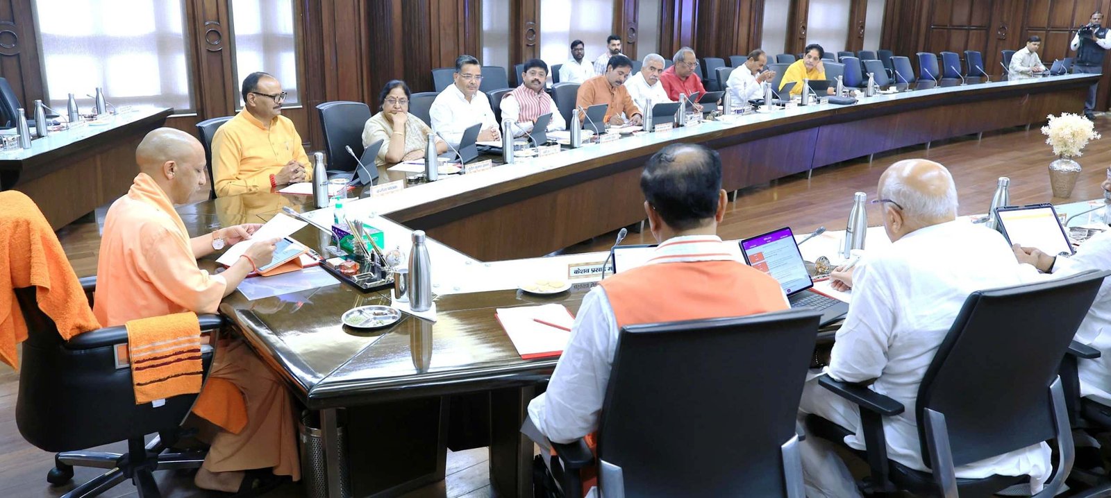 लखनऊ- महिलाओं को योगी सरकार का तोहफा, 1 करोड़ तक की संपत्ति पर मिलेगी स्टाम्प शुल्क में छूट