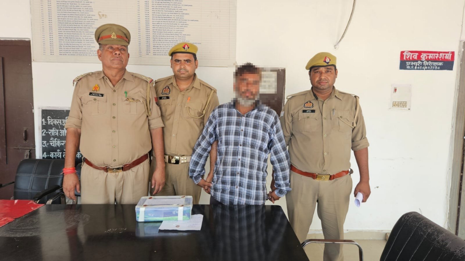 जनपद- हाथरस  थाना सासनी पुलिस द्वारा हत्या के मुकदमे से सम्बन्धित 1 अभियुक्त को किया गिरफ्तार I