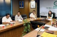 ग्रेटर नोएडा प्राधिकरण एसीईओ ने की जल-सीवर की समीक्षा, कार्यों को तेज करने के निर्देश