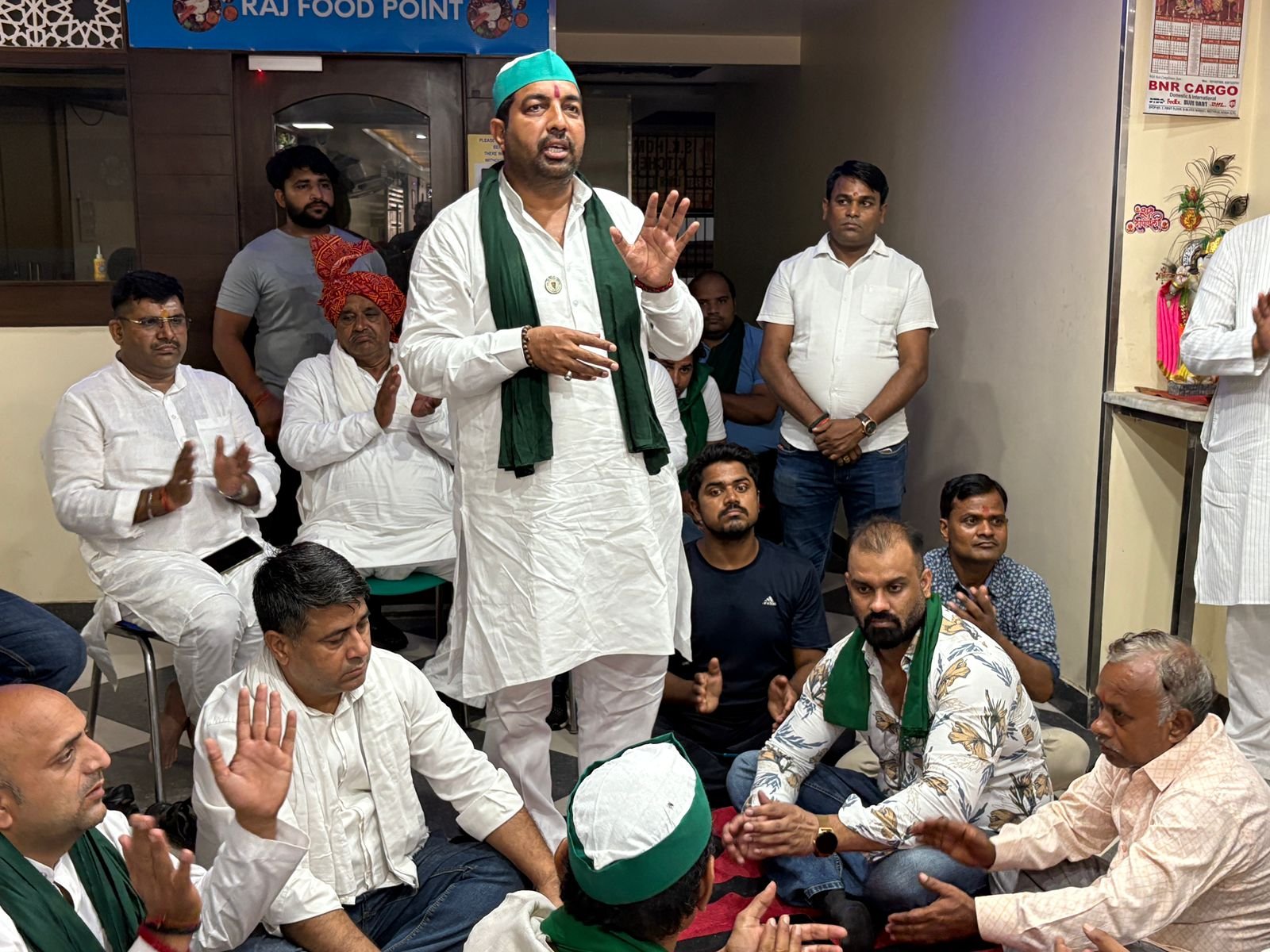 नोएडा-30 जुलाई को गलगोटिया यूनिवर्सिटी अंडरपास पर आयोजित महापंचायत, को लेकर जन जागरण अभियान I