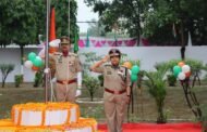गौतमबुद्धनगर- 79वें स्वतंत्रता दिवस के पावन अवसर पर पुलिस कमिश्नर गौतमबुद्धनगर श्रीमती लक्ष्मी सिंह द्वारा रिज़र्व पुलिस लाइन्स, गौतमबुद्धनगर में किया ध्वजारोहण