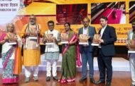नई दिल्ली- 11वें राष्ट्रीय हस्तकरघा दिवस का उत्सव- कारीगरों और बुनकरों द्वारा विशेष रूप से प्रदर्शित की गई हस्तकरघा विरासत,