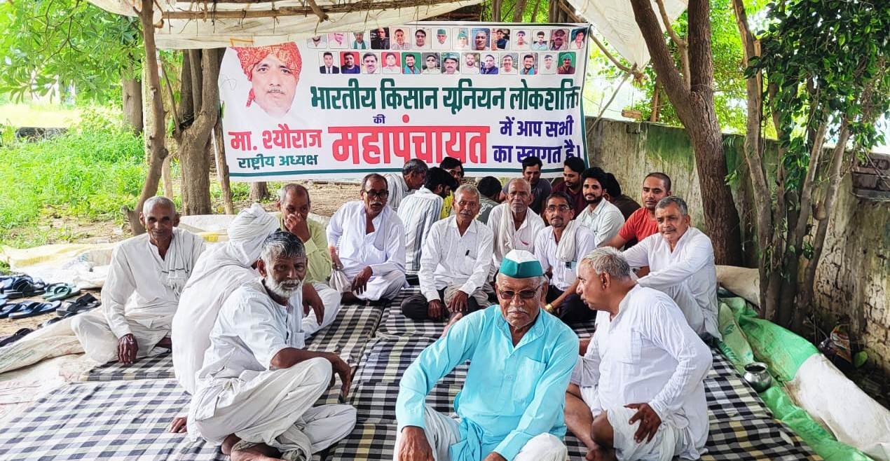 ग्रेटर नोएडा - शर्तों का उलंघन करते हुए लगातार जल दोहन कर पीने के पानी को बर्बाद किया जा रहा है I