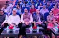 ग्रेटर नोएडा के नॉलेज पार्क स्थित शारदा विश्वविद्यालय में फ्रेशर्स के लिए दीक्षारंभ कार्यक्रम का आयोजन