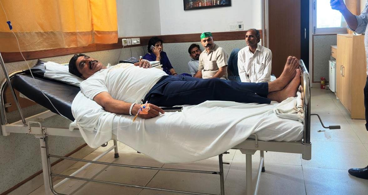 ग्रेटर नोएडा - भारतीय किसान यूनियन (बलराज) के राष्ट्रीय अध्यक्ष बलराज भाटी हुए घायल अस्पताल में भर्ती I