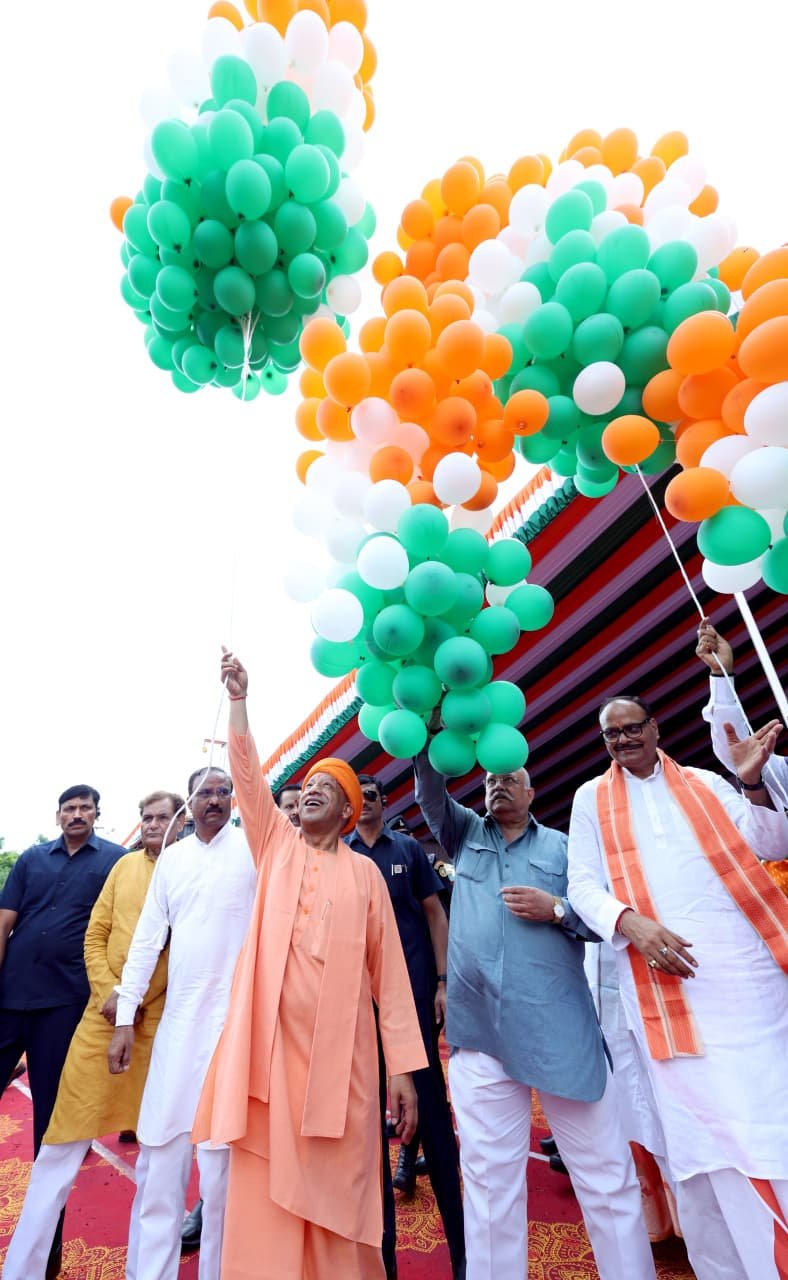 लखनऊ- स्वदेशी मॉडल से साकार होगा विकसित भारत का संकल्प- सीएम योगी I