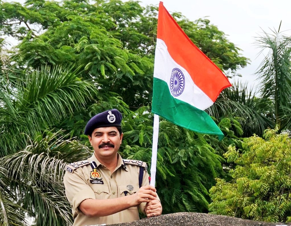मेरठ- राष्ट्रीय पर्व स्वतंत्रता दिवस प्रत्येक वर्ष 15 अगस्त को धूमधाम एवं हर्षोल्लास के साथ मनाया जाता है-उपमहानिरीक्षक मेरठ परिक्षेत्र श्री कलानिधि नैथानी I