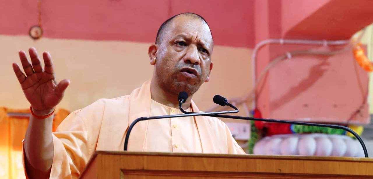 गोरखपुर- योग्य गुरु मिले तो कोई भी मनुष्य अयोग्य नहीं : सीएम योगी I
