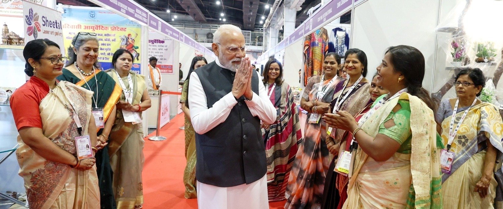 ग्रेटर नोएडा- पीएम मोदी और सीएम योगी ने किया यीडा पवेलियन का अवलोकन,ग्रेटर नोएडा एक्सपोमार्ट में यमुना प्राधिकरण का स्टॉल बना आकर्षण का केंद्र I