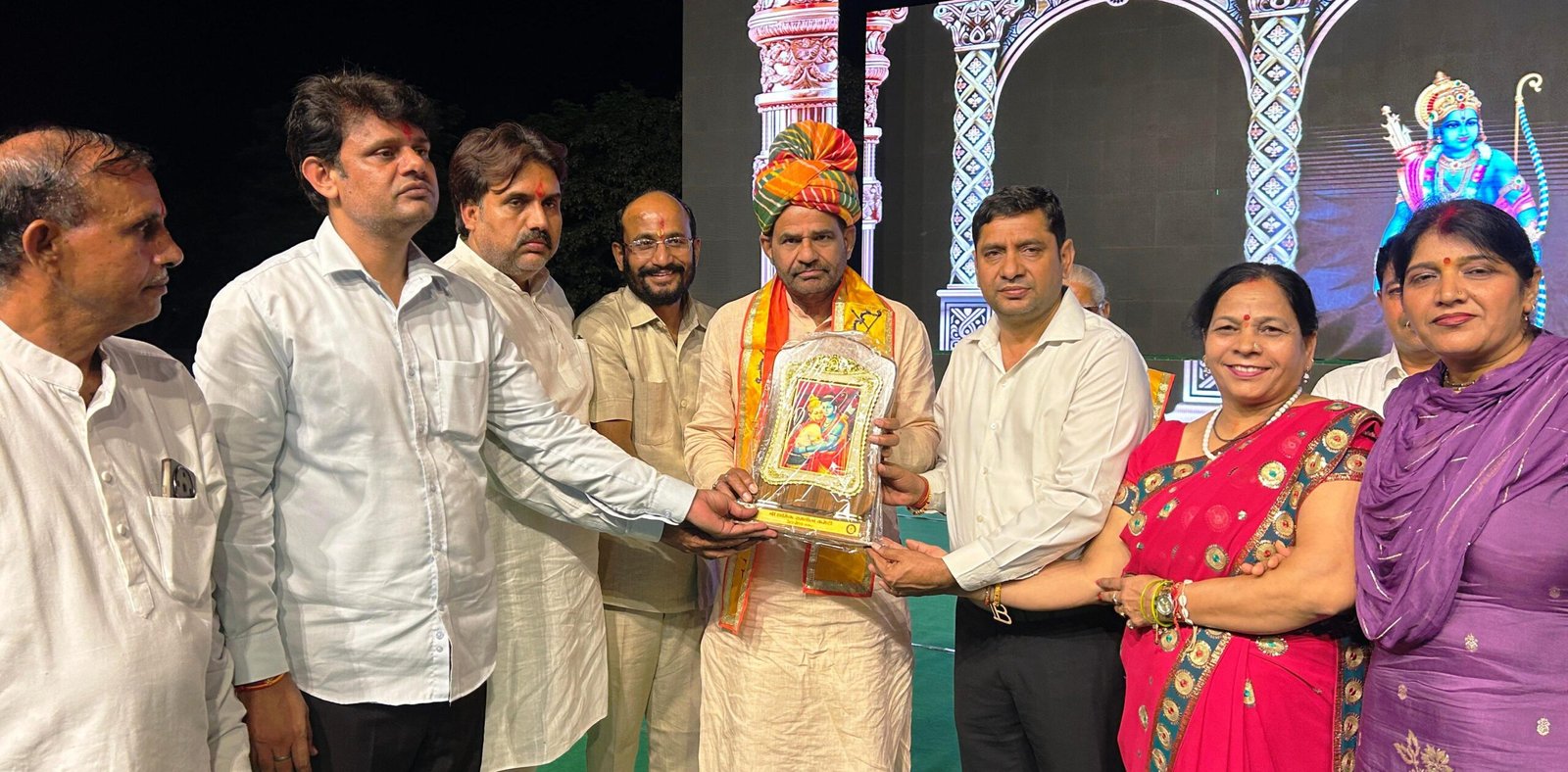 ग्रेटर नोएडा- श्री धार्मिक रामलीला कमेटी ग्रेटर नोएडा द्वारा रामलीला मंच का आगाज।