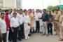 ग्रेटर नोएडा- अधिकारियों की किसानों के प्रति श्रद्धा नहीं तो किसानों का अधिकारियों के प्रति विश्वास नहीं। मास्टर श्यौराज