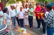 ग्रेटर नोएडा - इधर-उधर कूड़ा फेंकने पर ब्लिंकिट पर 10 हजार रुपए का जुर्माना स्वास्थ्य विभाग की टीम ने निवासियों को किया जागरूक I