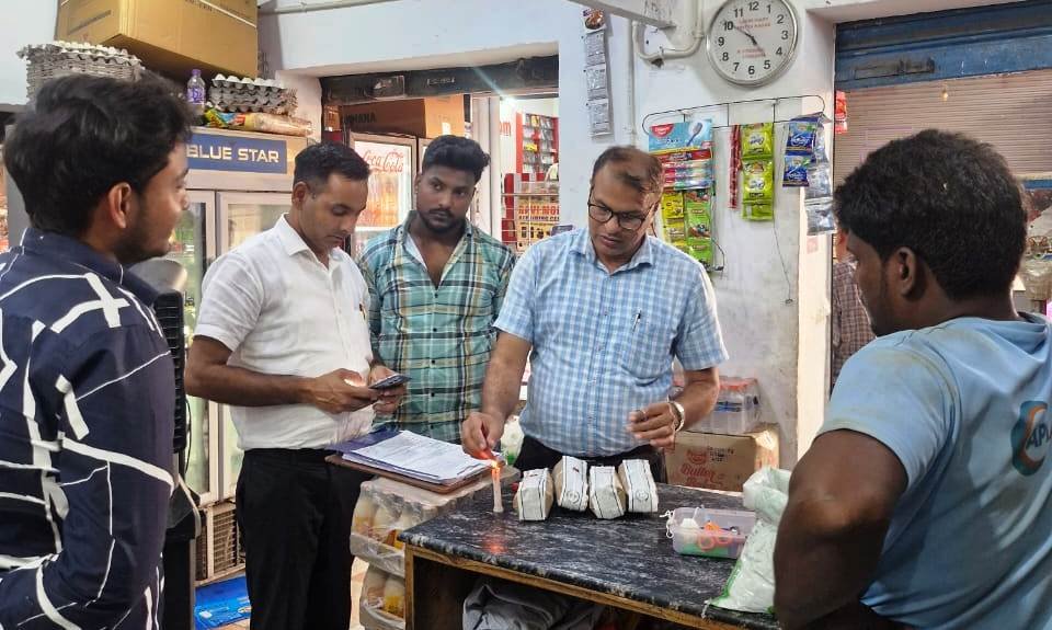 गौतम बुद्ध नगर- जनपद का खाद्य सुरक्षा एवं औषधि प्रशासन विभाग एक्शन में I