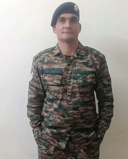 पलवल- सीमा पर सेवा, गाँव में समर्पण -अपने गाँव मानपुर की लाइब्रेरी के लिए दान I