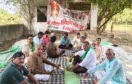 ग्रेटर नोएडा  - चौधरी महेंद्र सिंह टिकैत की जयंती पर भारतीय किसान यूनियन लोकशक्ति की तरफ से भाव भीनी श्रद्धांजलि