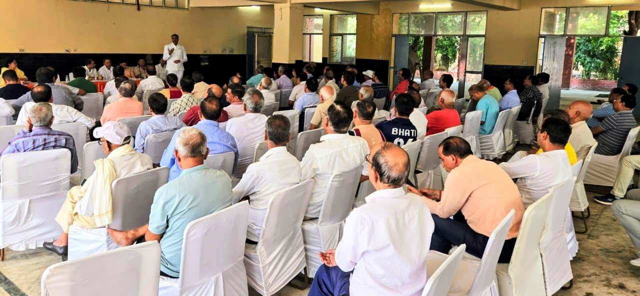 ग्रेटर नोएडा- सेक्टर डेल्टा-2 में आम सभा एवं दीपावली मिलन समारोह संपन्न, मंदिर संबंधी मुद्दे पर उठी गंभीर आवाज़ I