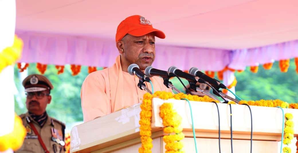 लखनऊ- पुलिसकर्मियों का बलिदान प्रदेश और देश की अमूल्य पूंजी: मुख्यमंत्री I