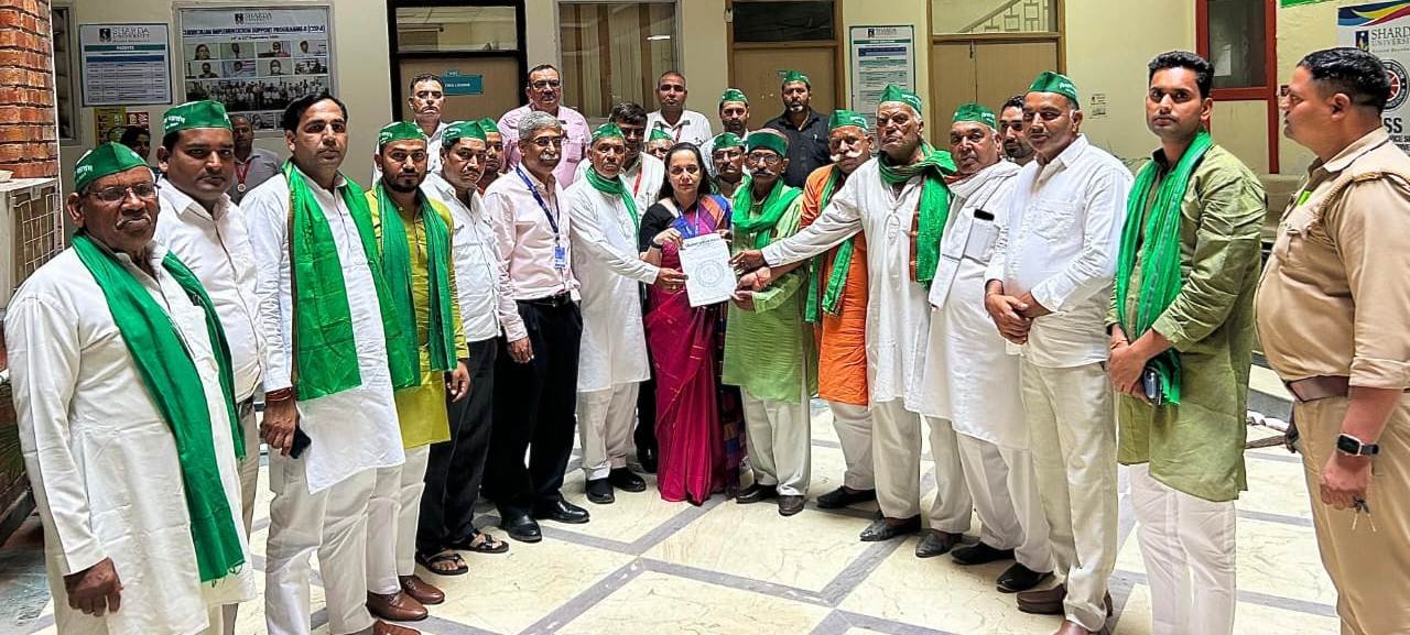 ग्रेटर नोएडा- शारदा हॉस्पिटल आयुष्मान कार्ड धारकों से इलाज के नाम पर लूटा जा रहा है सरकारी धन किसान एकता महासंघ ने सौपा ज्ञापन I
