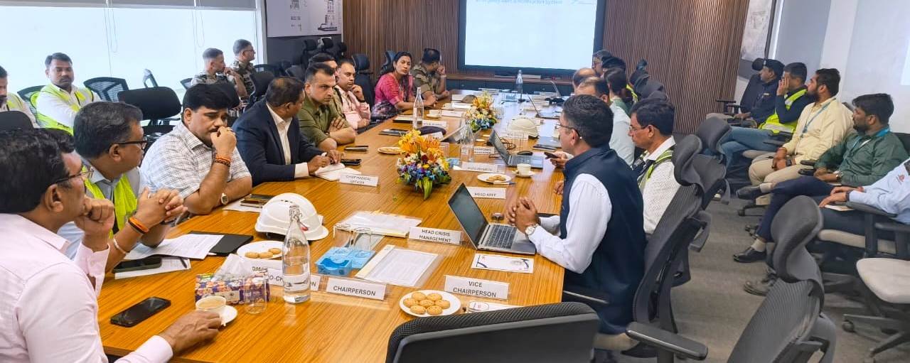 गौतमबुद्ध नगर- नोएडा अंतर्राष्ट्रीय हवाई अड्डे के लिए हवाई अड्डा आपातकालीन योजना समिति (AEPC) की बैठक I