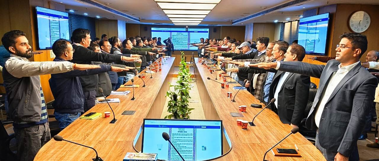 ग्रेटर नोएडा :- कूड़े के निस्तारण में लापरवाही करने वालों पर होगी कार्रवाई, ग्रेनो प्राधिकरण के स्वास्थ्य विभाग ने बीडब्ल्यूजी संग बैठक दी चेतावनी I