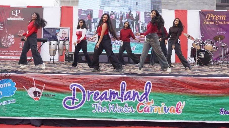 ग्रेटर नोएडा - जी डी गोयंका स्वर्ण नगरी,ग्रेटर नोएडा में क्रिसमस कार्निवल की धूम I