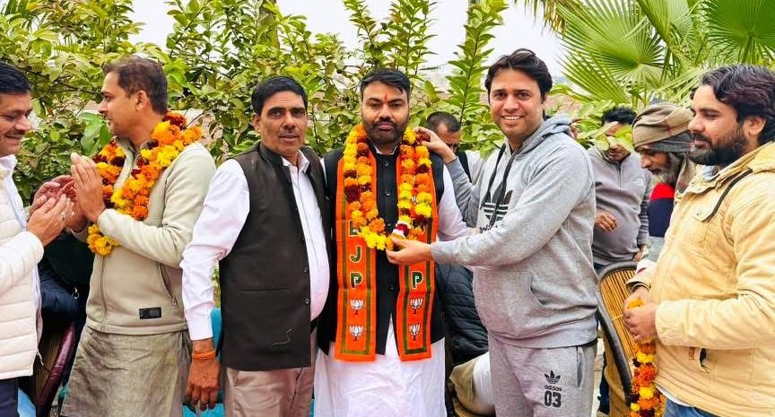 सूरजपुर- सूरजपुर मंडल अध्यक्ष मनोज प्रधान का बिरौंडी में हुआ ऐतिहासिक स्वागत I