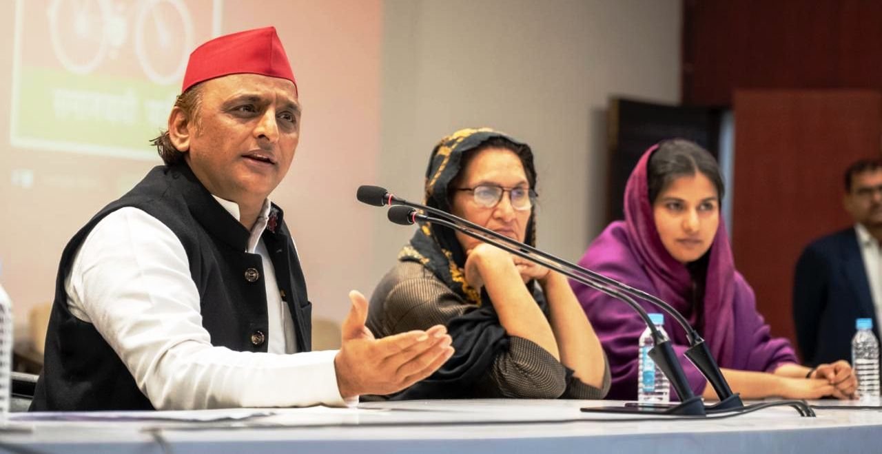 लखनऊ- अखिलेश यादव ने कैराना लोकसभा सांसद तथा अन्य नेताओं से 2027 के विधानसभा की चुनावी रणनीति पर चर्चा I