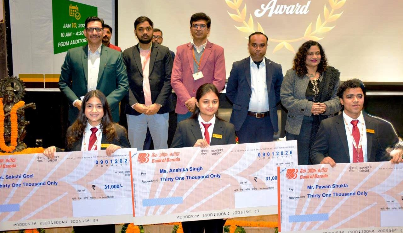 ग्रेटर नोएडा - बैंक ऑफ बड़ौदा ने जीएल बजाज के छात्रों को उत्कृष्टता पुरस्कार से किया सम्मानित I