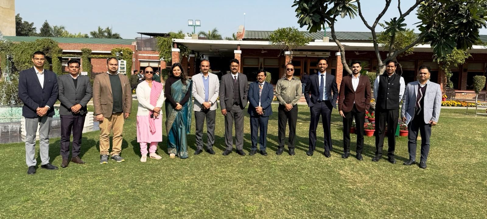 ग्रेटर नोएडा -बिहार के शहरी विकास एवं आवास विभाग के प्रतिनिधिमंडल ने ग्रेटर नोएडा का किया दौरा