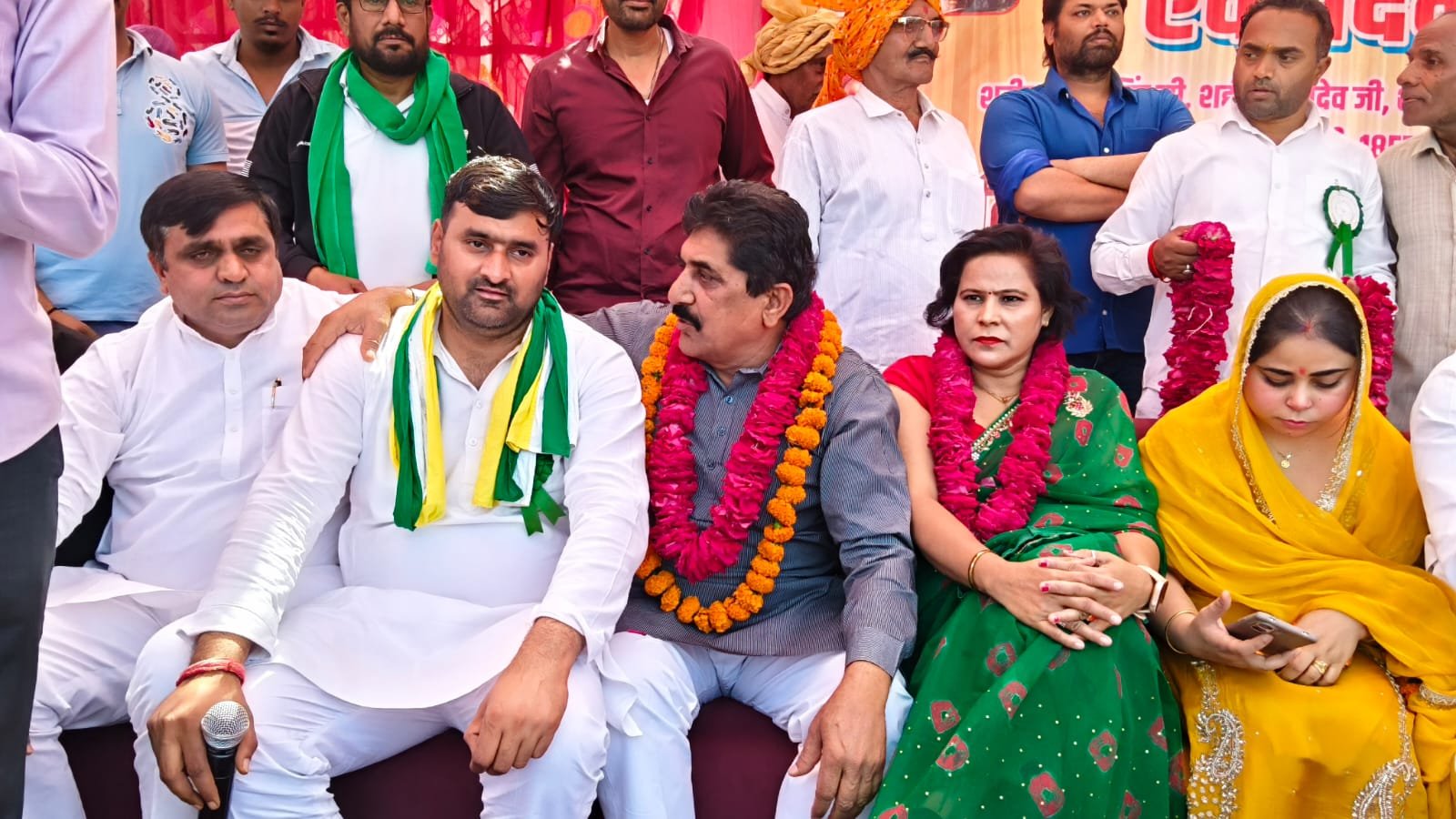 ग्रेटर नोएडा स्थित गांव तिलपता करणवास मैं रविवार को भारतीय किसान यूनियन (बलराज) के यूथ......