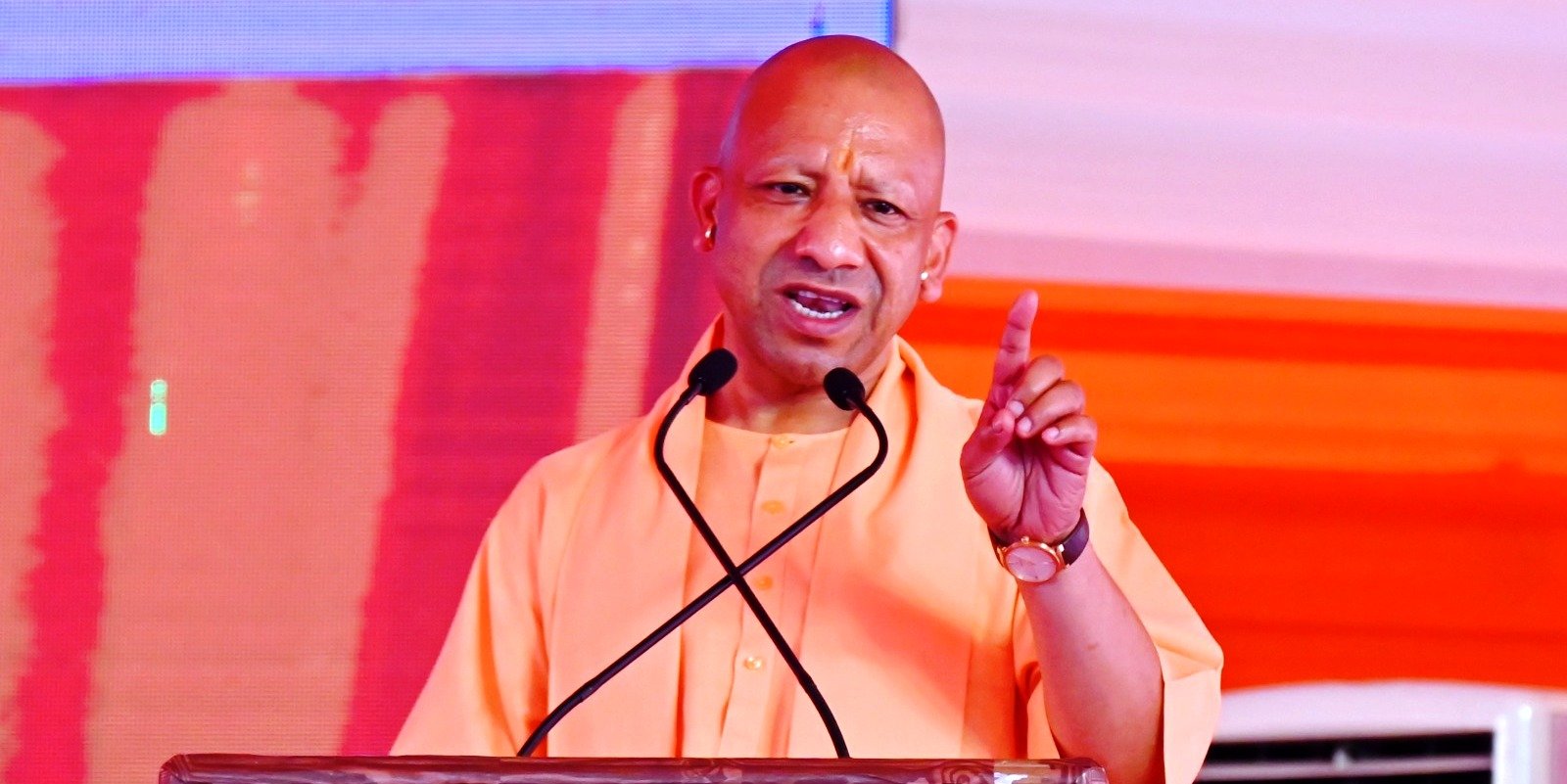 अयोध्या/लखनऊ- श्रीराम जन्मभूमि मंदिर में श्रीराम यंत्र प्रतिष्ठापना कार्यक्रम,सनातन विरोध वाले स्थानों पर नहीं जाती वर्तमान पीढ़ी: सीएम योगी